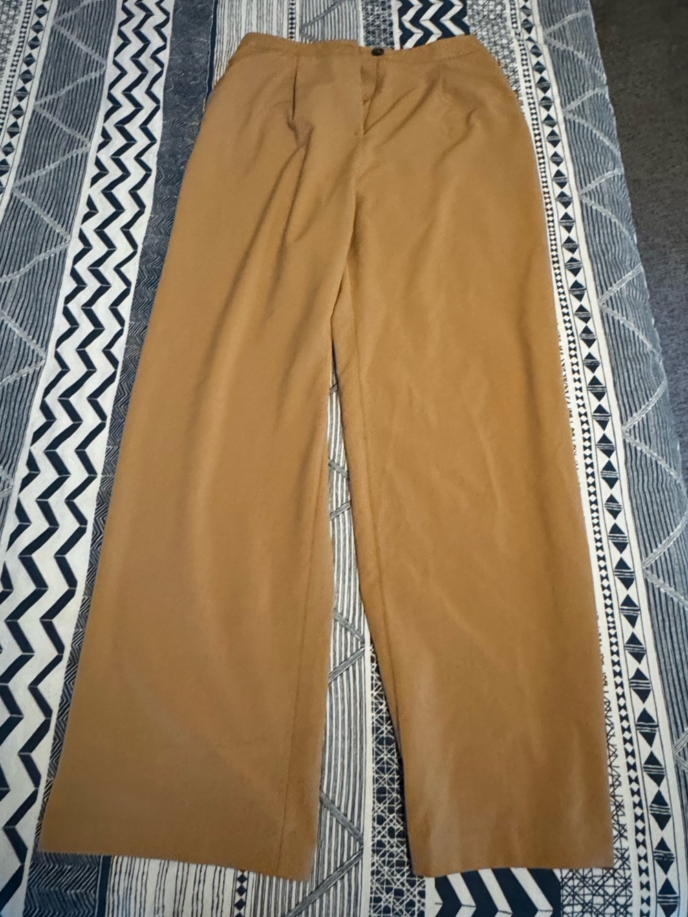 Wide-Leg Women’s Pants in Camel